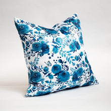 Load image into Gallery viewer, China Blue Cushion