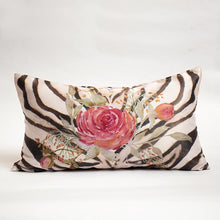 Load image into Gallery viewer, Tigress Center Cushion