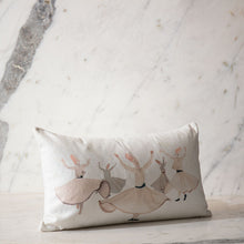 Load image into Gallery viewer, Sufi, center cushion