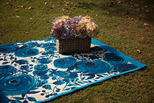 Load image into Gallery viewer, Blue Roses Rug