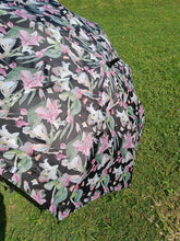 Load image into Gallery viewer, Golf Umbrella, Lilies