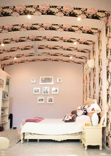 Load image into Gallery viewer, Rose Creeper, Sophie's Choice