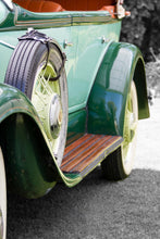 Load image into Gallery viewer, Vintage Green
